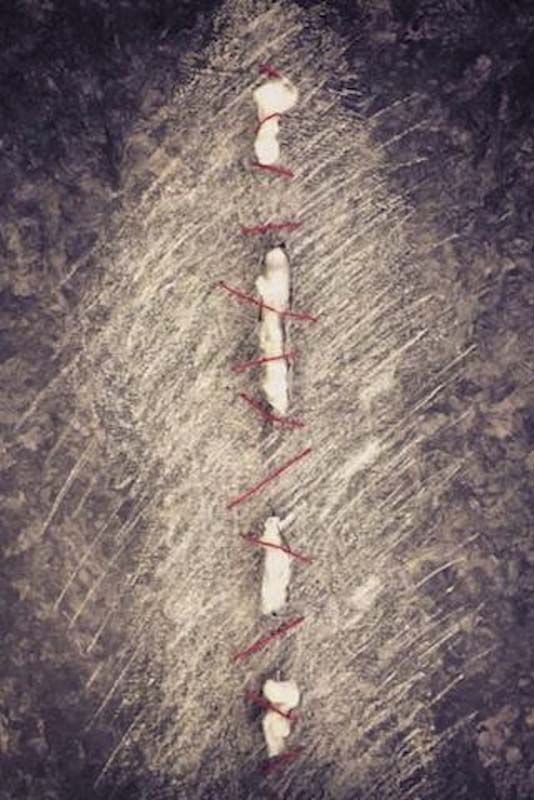 HiloRojo2017TecnicaMixta83x57cm